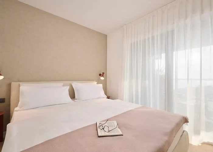 アパートホテル Aminess Younique Vollo Residences オパティヤ