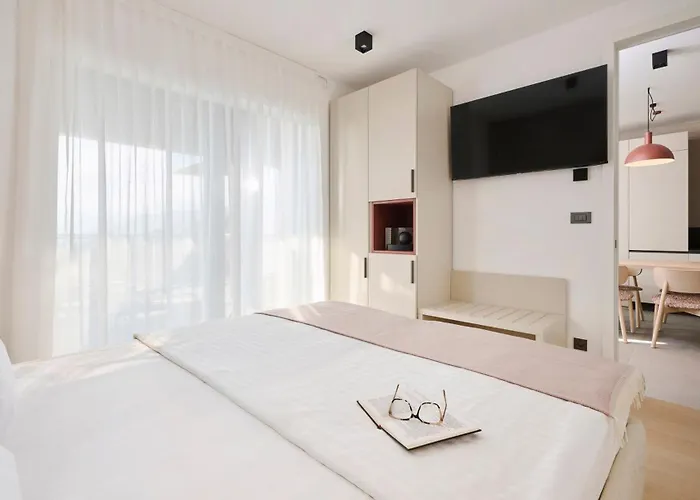 アパートホテル Aminess Younique Vollo Residences *